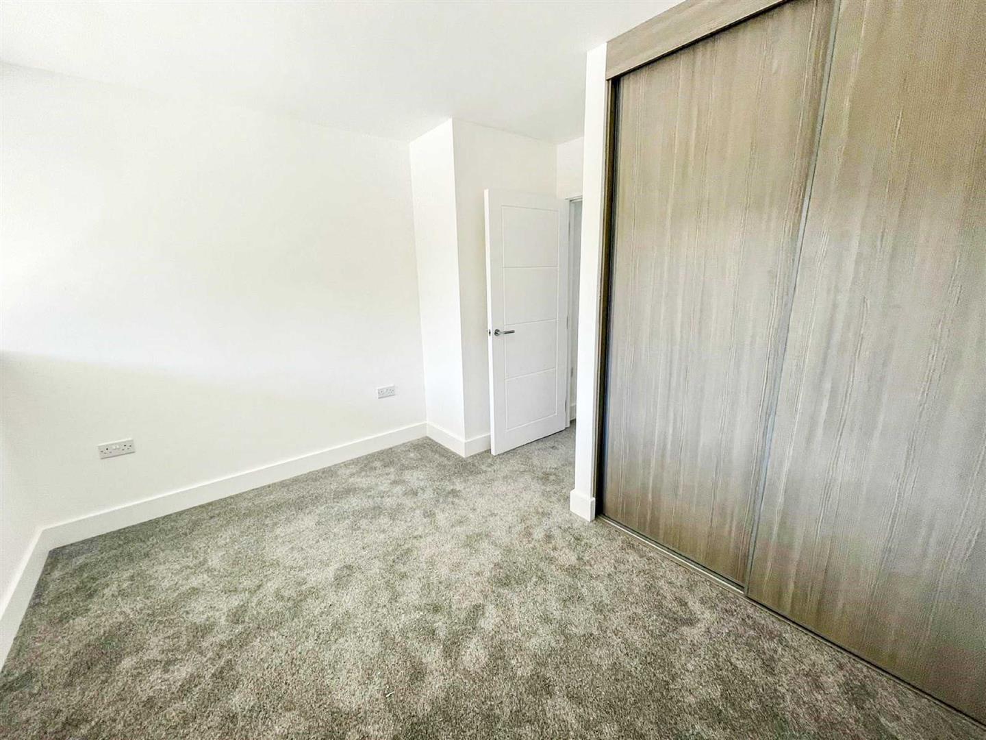 152 Silbury Boulevard, Milton Keynes